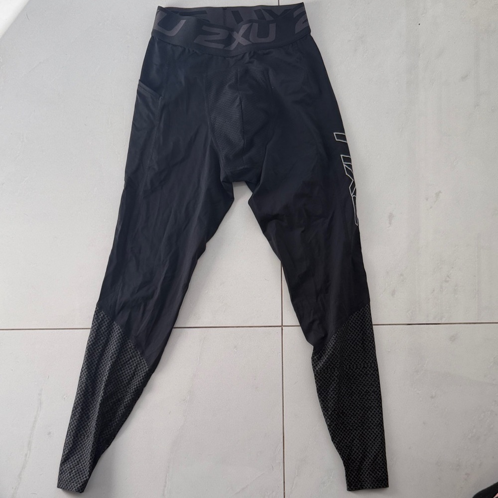2XU Black Compression Tights